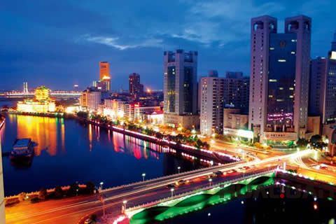 『隨華全，觀天下』 ——走進新建